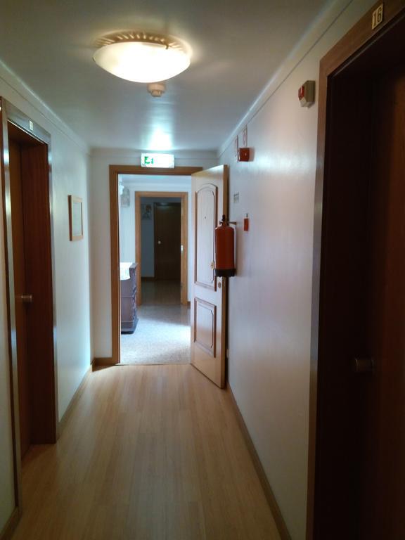 ホテル Residencial Moeda コインブラ エクステリア 写真